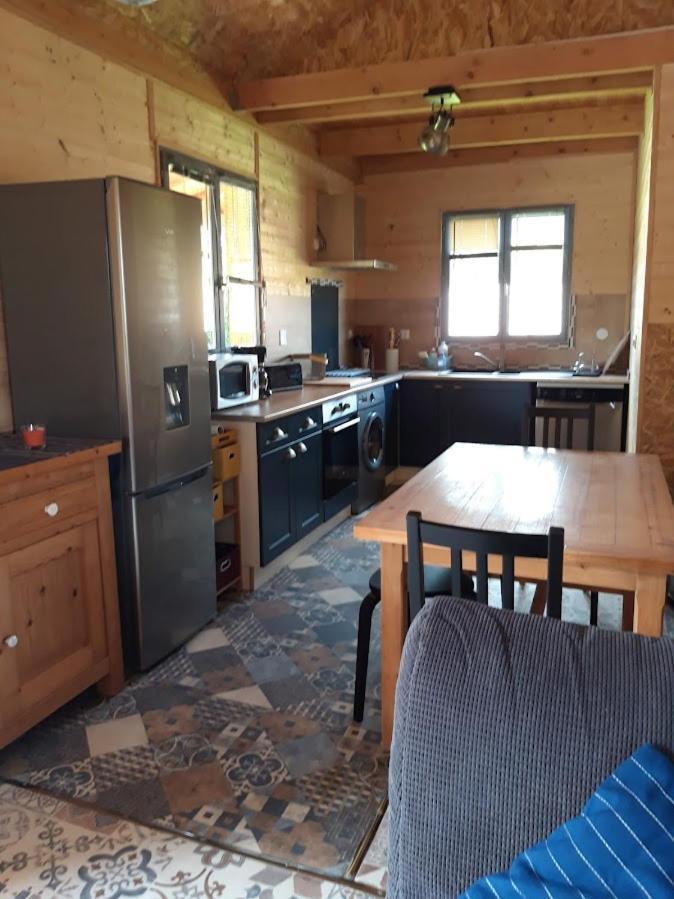Chalet chaleureux avec parking garage motos, vélos La Chapelle-aux-Chasses Exterior foto